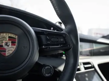 PORSCHE Taycan 4 Cross Turismo PassDisplay VentilatedS