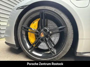 PORSCHE Taycan Turbo S Matrix 360 PassDisplay