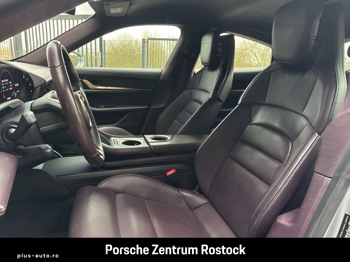 PORSCHE Taycan Turbo S Matrix 360 PassDisplay