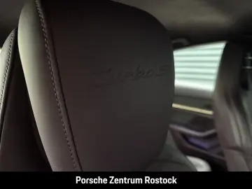 PORSCHE Taycan Turbo S Matrix 360 PassDisplay