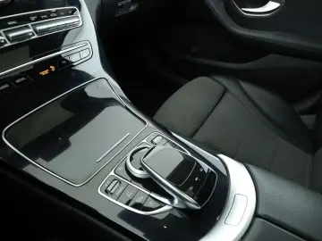 MERCEDES-BENZ C-Klasse C 200