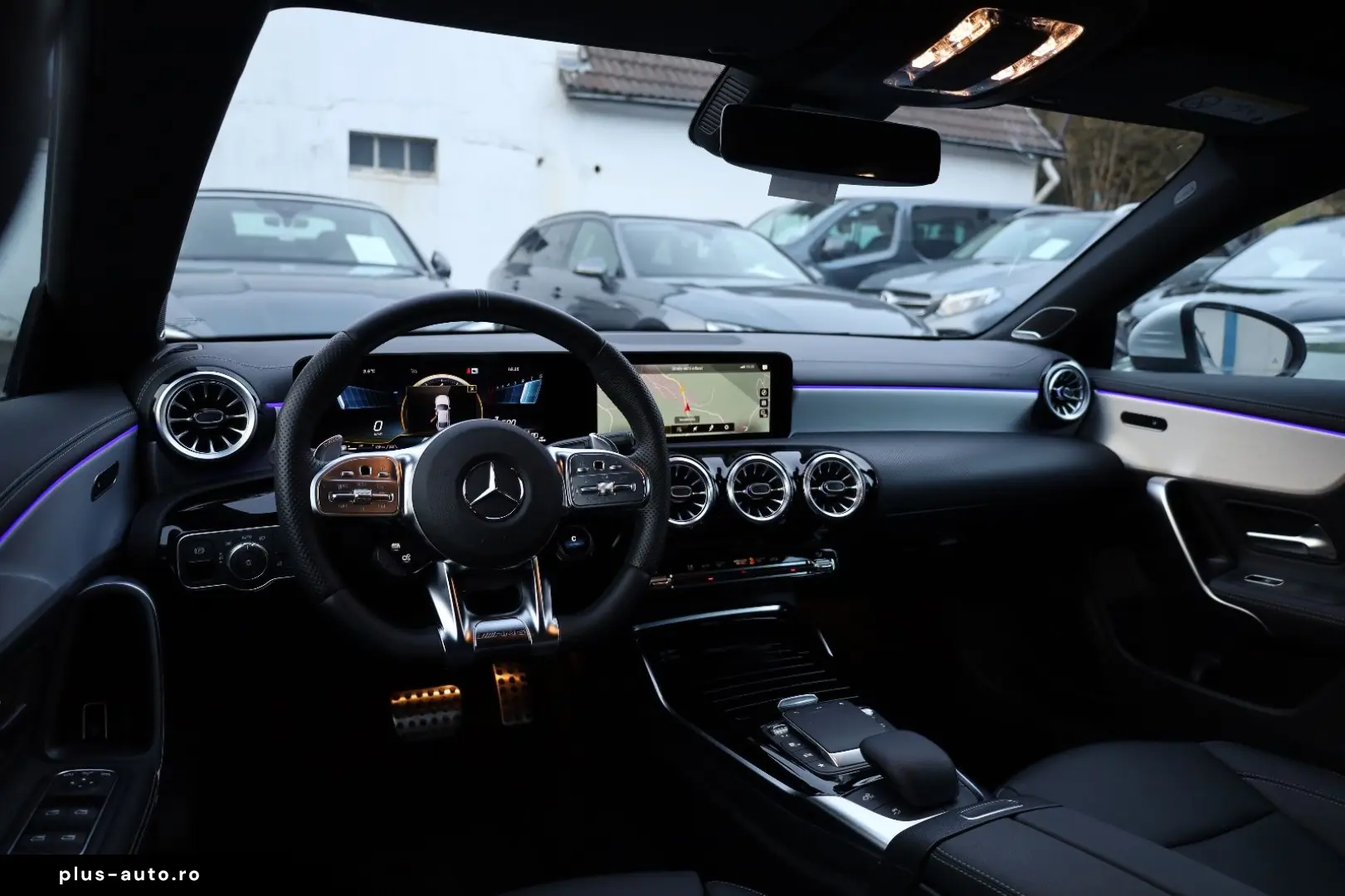MERCEDES-BENZ CLA 45 S AMG 4Matic LEDER BURMESTER M-LED 360