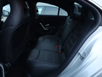 MERCEDES-BENZ CLA 45 S AMG 4Matic LEDER BURMESTER M-LED 360