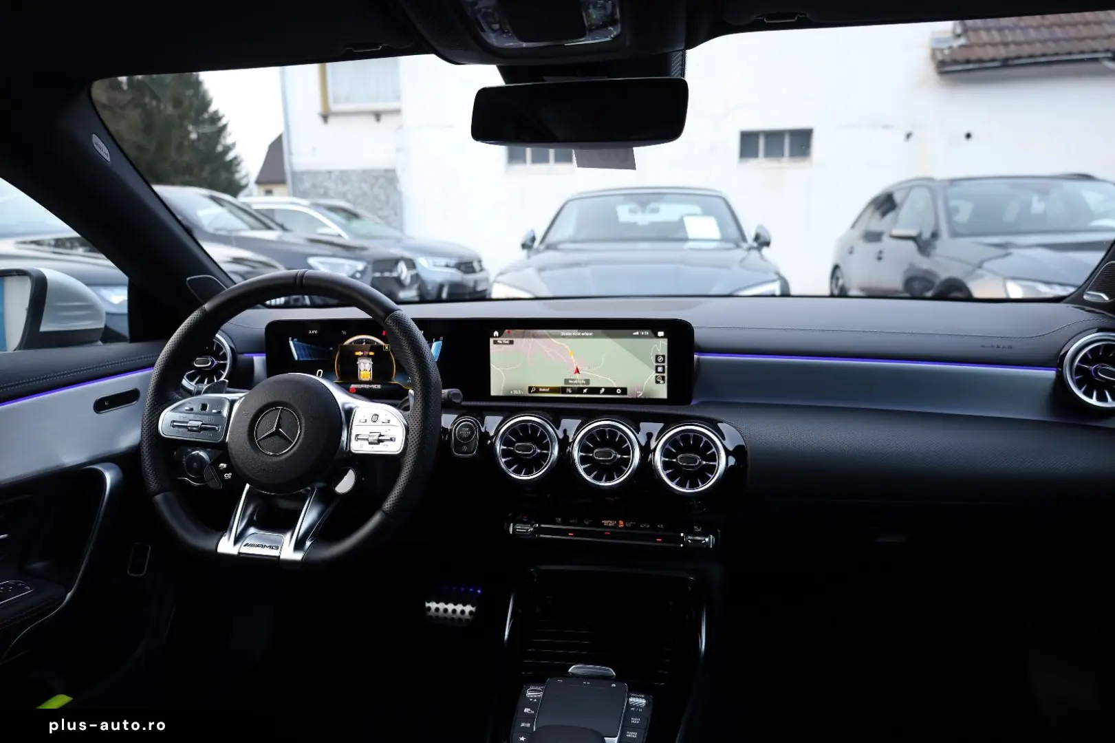 MERCEDES-BENZ CLA 45 S AMG 4Matic LEDER BURMESTER M-LED 360