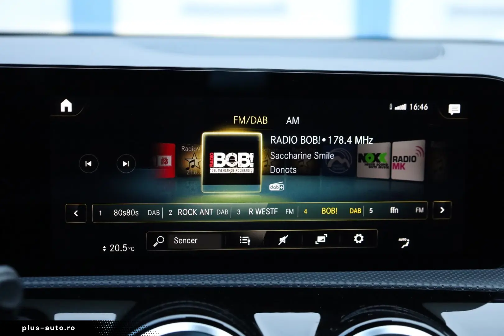 MERCEDES-BENZ CLA 45 S AMG 4Matic LEDER BURMESTER M-LED 360