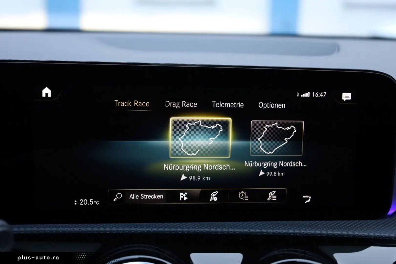 MERCEDES-BENZ CLA 45 S AMG 4Matic LEDER BURMESTER M-LED 360