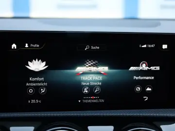 MERCEDES-BENZ CLA 45 S AMG 4Matic LEDER BURMESTER M-LED 360