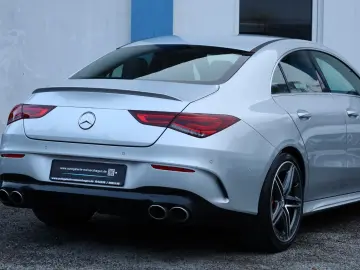 MERCEDES-BENZ CLA 45 S AMG 4Matic LEDER BURMESTER M-LED 360
