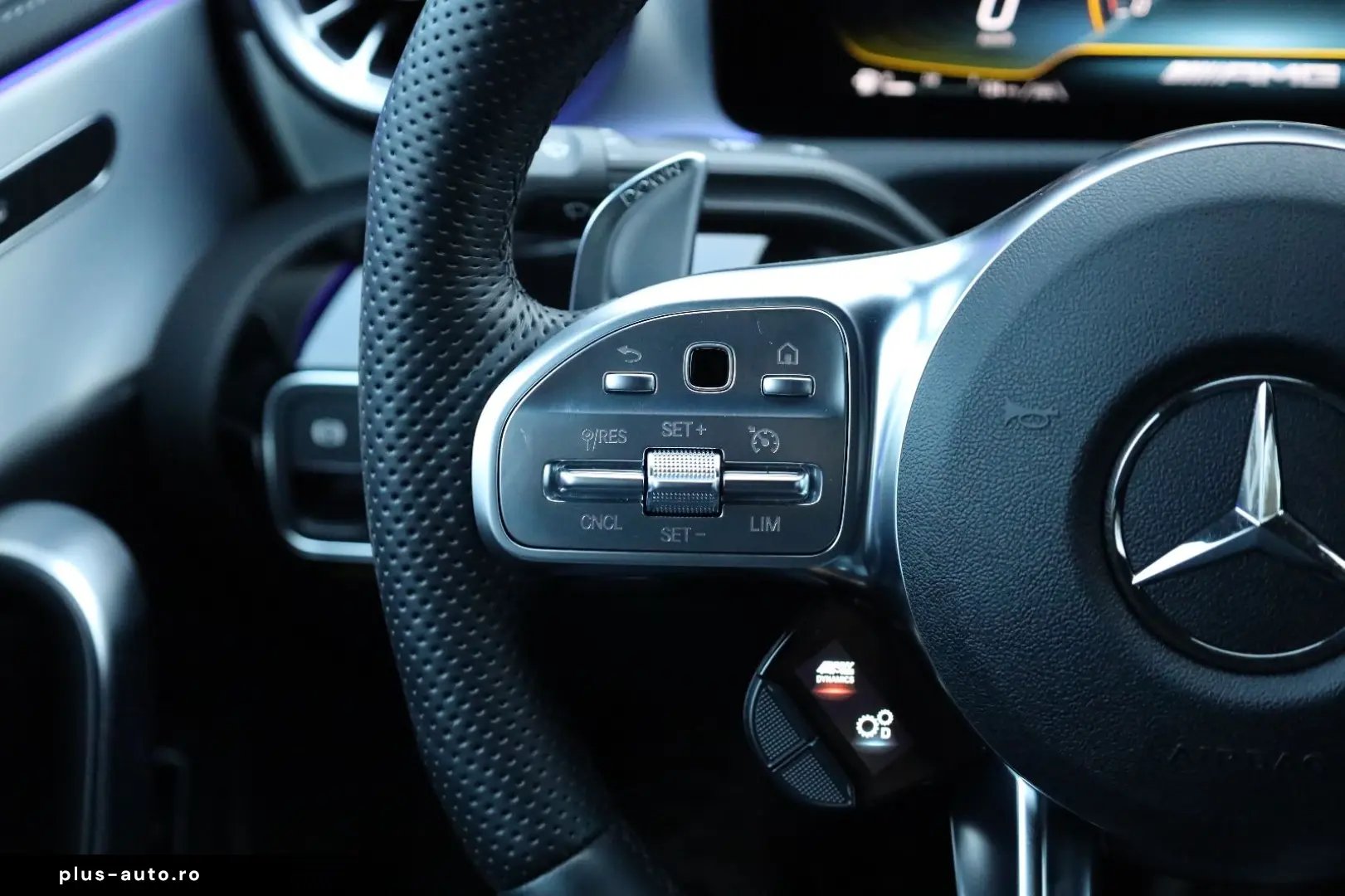 MERCEDES-BENZ CLA 45 S AMG 4Matic LEDER BURMESTER M-LED 360