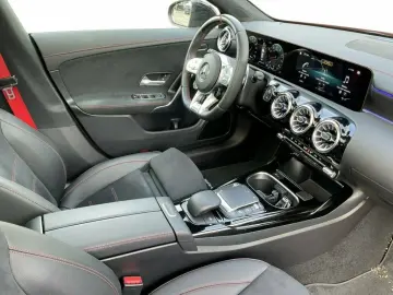 MERCEDES-BENZ AMG CLA 45 S 4MATIC  Coupé AUT DynLicht KlimaA