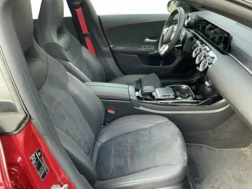 MERCEDES-BENZ AMG CLA 45 S 4MATIC  Coupé AUT DynLicht KlimaA