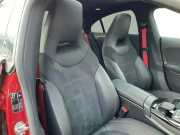 MERCEDES-BENZ AMG CLA 45 S 4MATIC  Coupé AUT DynLicht KlimaA