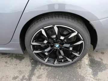 BMW 330e xDrive M Sport ACC 360  Ad-Led DA PA  0 99%