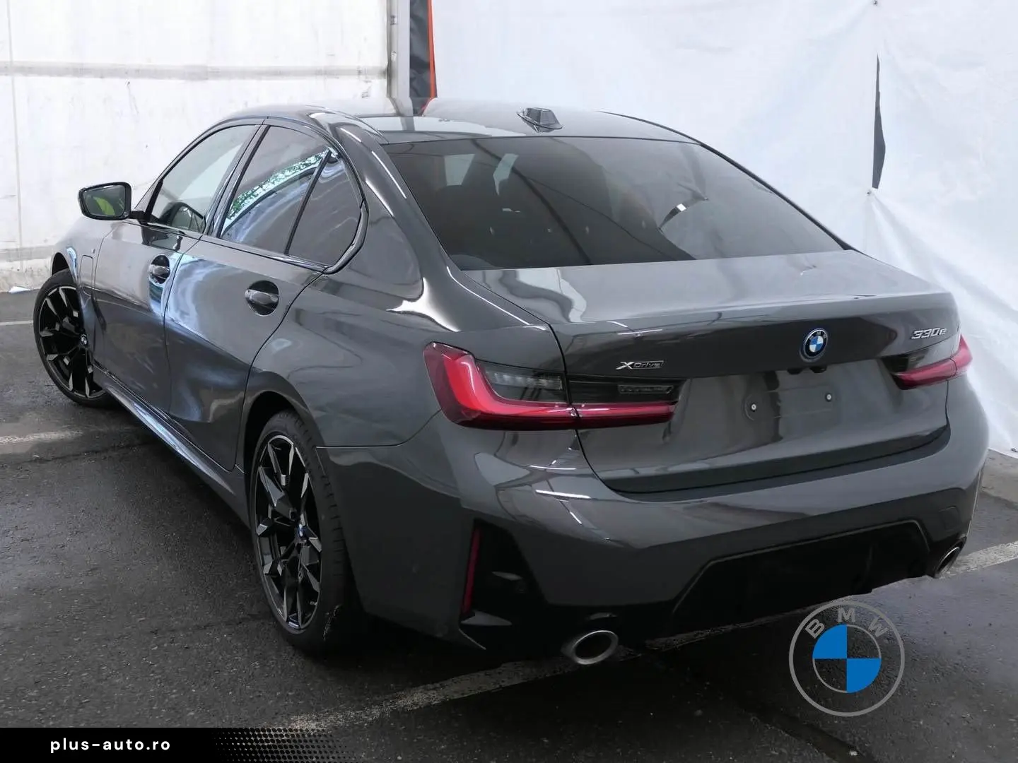 BMW 330e xDrive Limousine M Sport 19  LED Ambiente