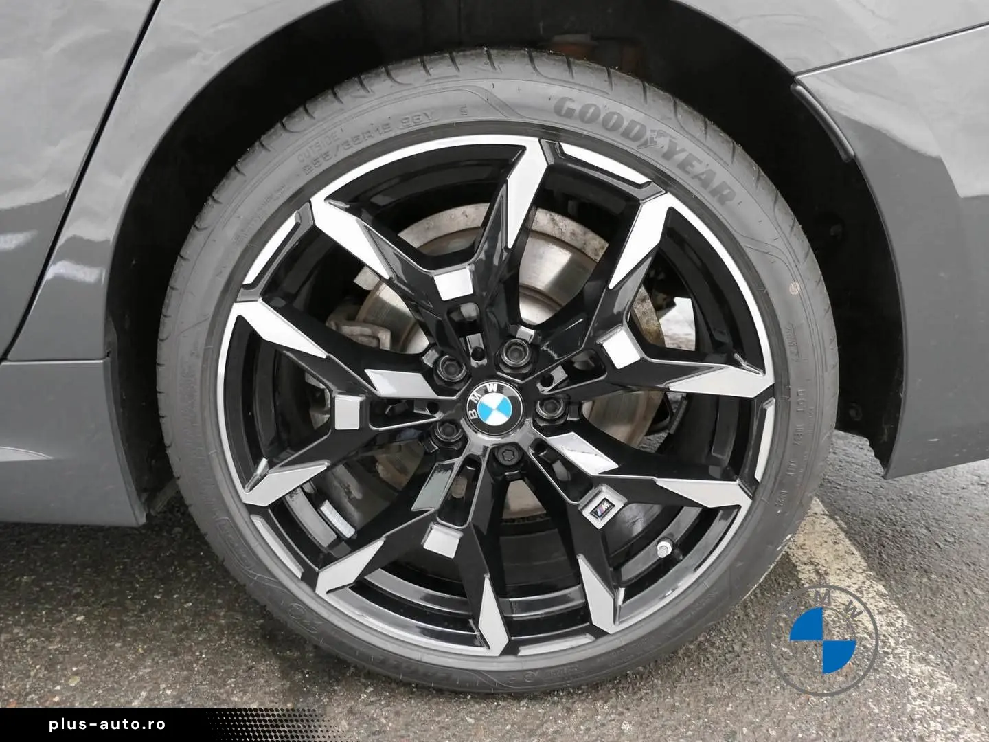 BMW 330e xDrive Limousine M Sport 19  LED Ambiente