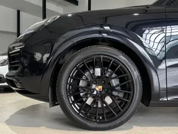 PORSCHE Cayenne Coupe E-Hybrid  Bose Sport Design Pano