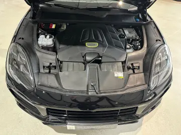 PORSCHE Cayenne Coupe E-Hybrid  Bose Sport Design Pano
