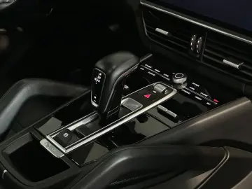 PORSCHE Cayenne Coupe E-Hybrid  Bose Sport Design Pano
