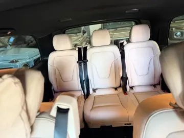 Mercedes-Benz V 300 V300d 4M AIRMATIC VIP-SEATS EXTRALONG