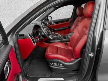 PORSCHE Cayenne Coupe E-Hybrid Panorama 22