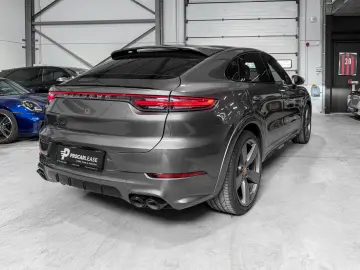 PORSCHE Cayenne Coupe E-Hybrid Panorama 22