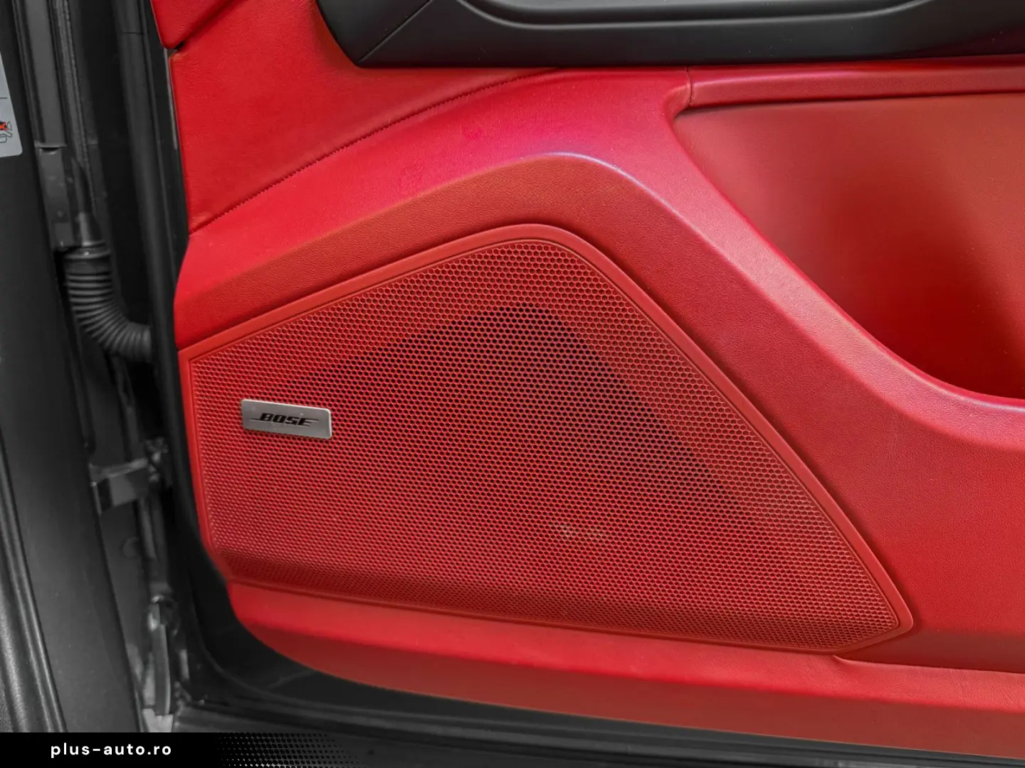 PORSCHE Cayenne Coupe E-Hybrid Panorama 22