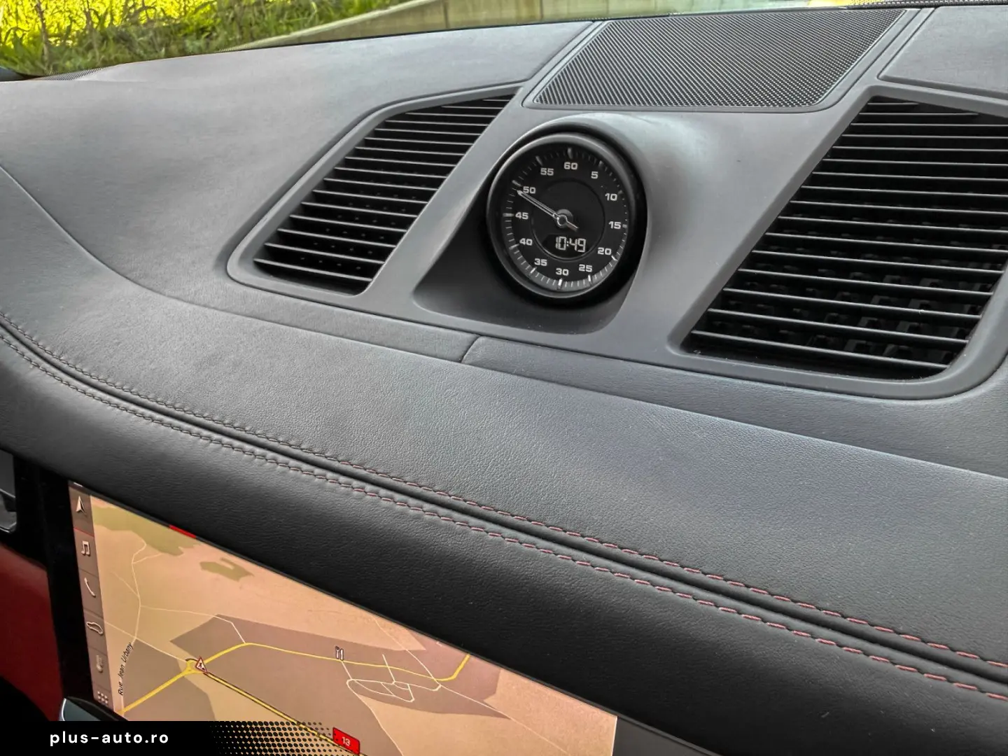 PORSCHE Cayenne Coupe E-Hybrid Panorama 22