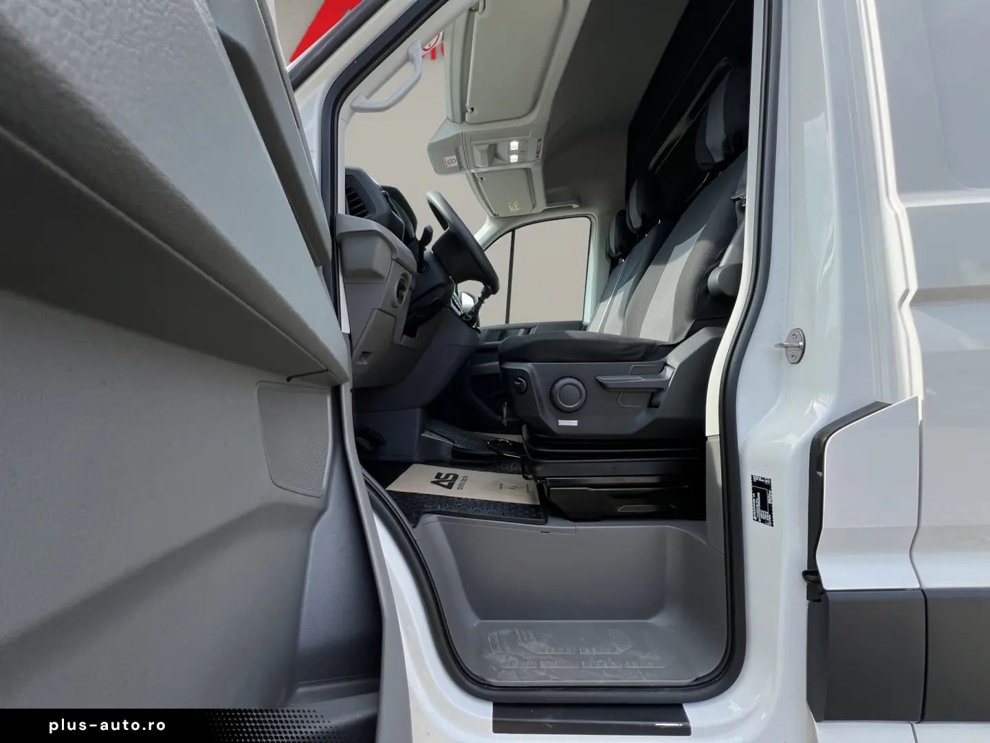 Volkswagen Crafter 3.5 Furgon L4H3 140CP