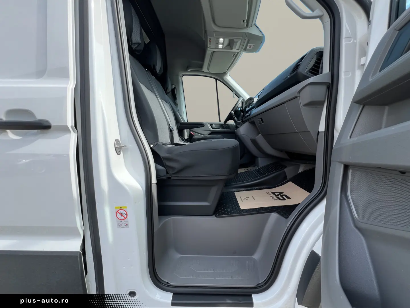 Volkswagen Crafter 3.5 Furgon L4H3 140CP