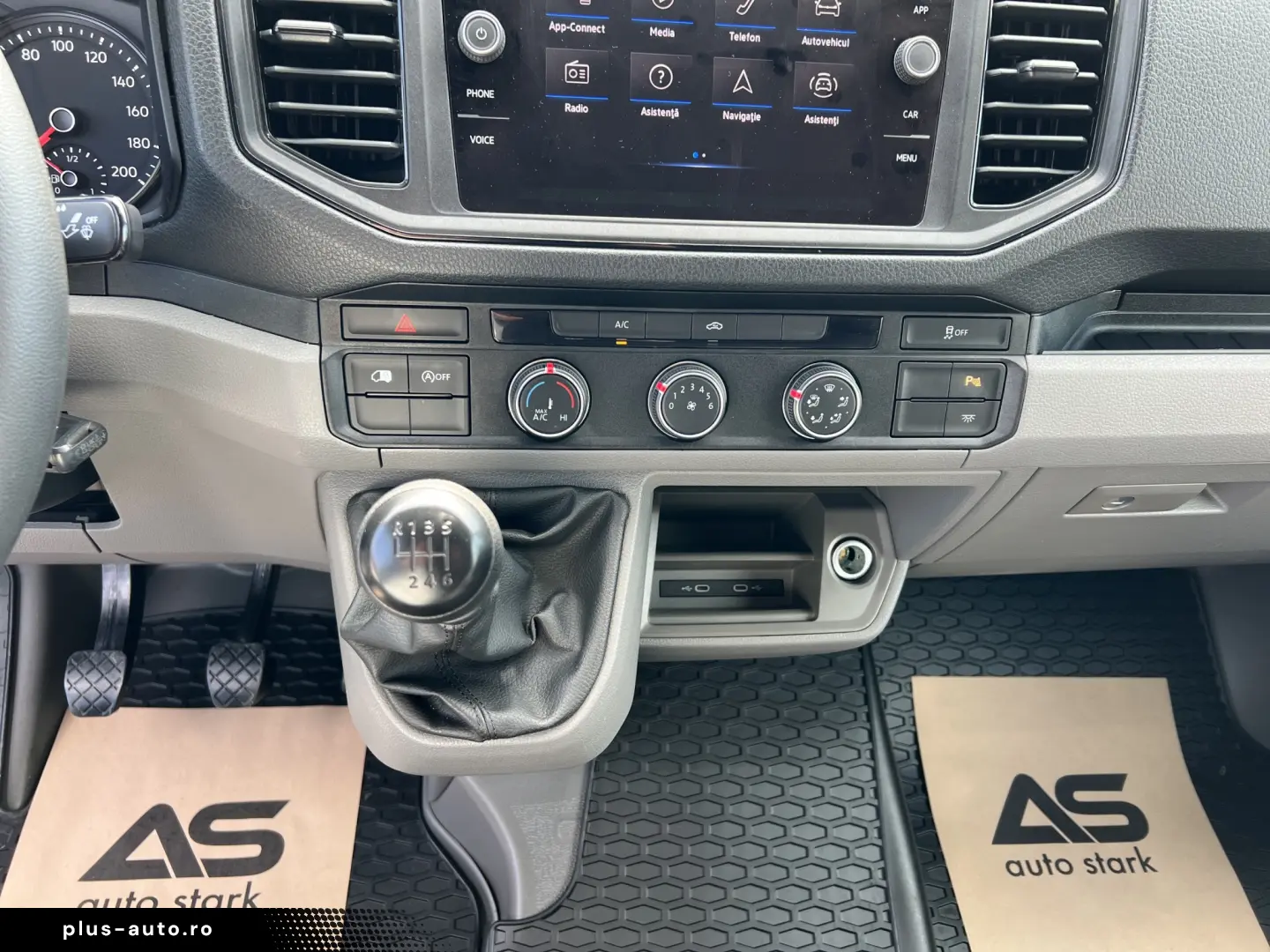 Volkswagen Crafter 3.5 Furgon L4H3 140CP