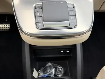 Mercedes-Benz V 300 d EXCLUSIVE AMG 4M VIP Seat AIRMATIC