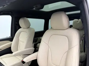 Mercedes-Benz V 300 d EXCLUSIVE AMG 4M VIP Seat AIRMATIC