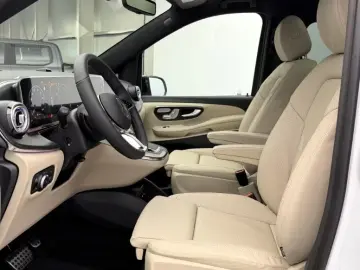 Mercedes-Benz V 300 d EXCLUSIVE AMG 4M VIP Seat AIRMATIC