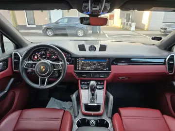 Porsche Cayenne Coupe Platinum Edition LUFT HUD PANO 360