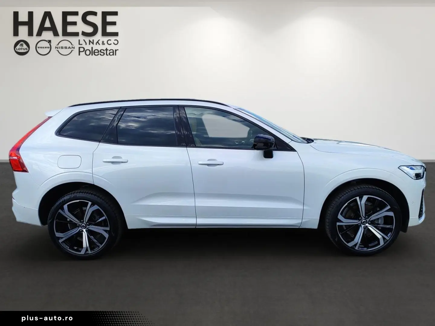 VOLVO XC60 T6 Ultra Dark Recharge Plug-In Hybrid AWD E