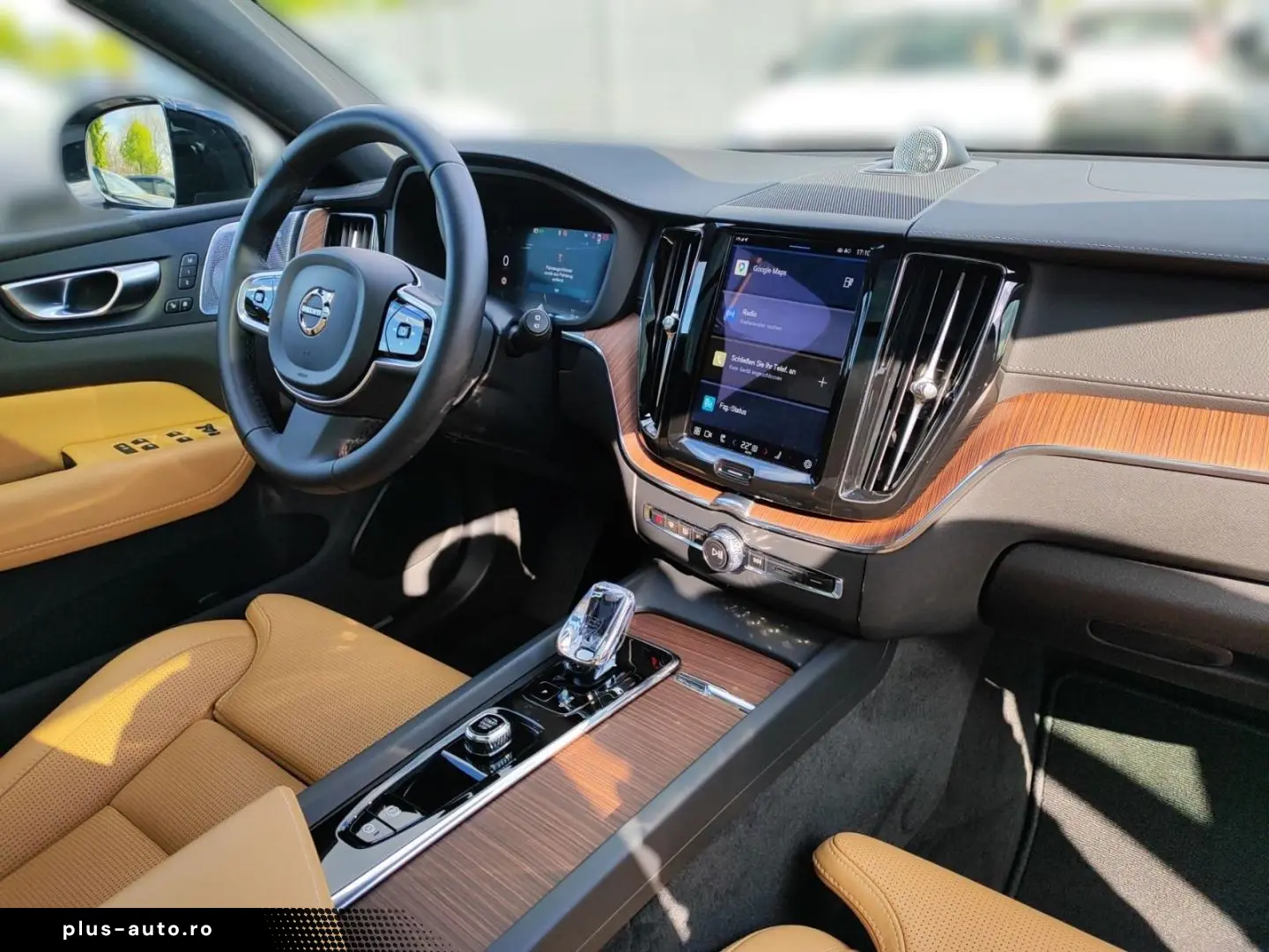 VOLVO XC60 T6 Ultra Dark Recharge Plug-In Hybrid AWD E