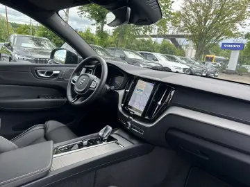 VOLVO XC60 T8 Ultra Dark Recharge Plug-In Hybrid AWD H
