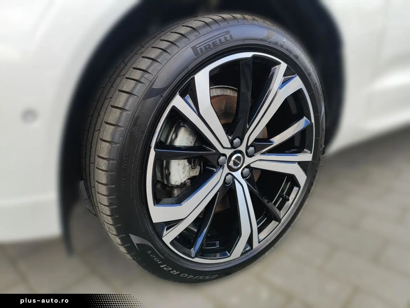 VOLVO XC60 T6 Ultra Dark Plug-In Hybrid AWD EU6e Luftf