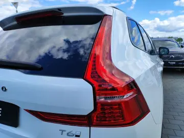 VOLVO XC60 T6 Ultra Dark Plug-In Hybrid AWD EU6e Luftf