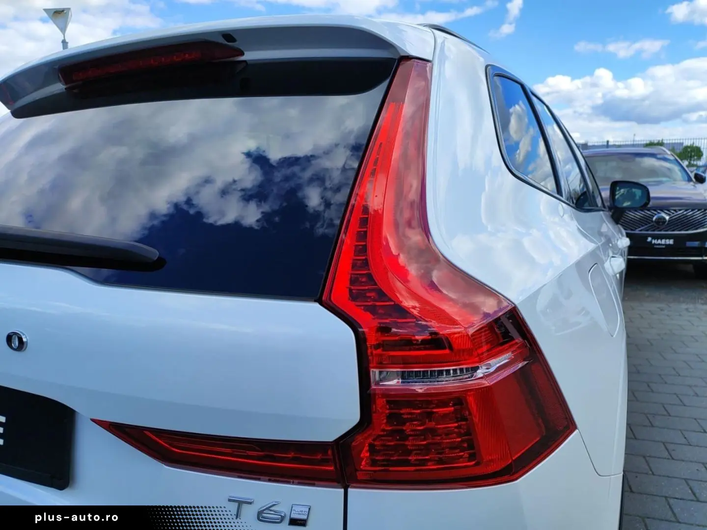 VOLVO XC60 T6 Ultra Dark Plug-In Hybrid AWD EU6e Luftf