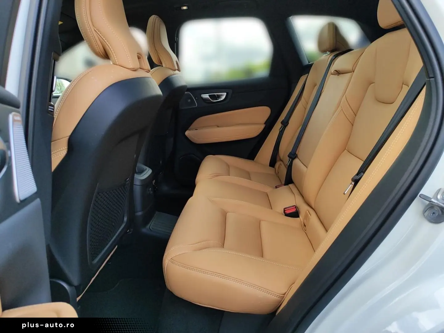 VOLVO XC60 T6 Ultra Dark Plug-In Hybrid AWD EU6e Luftf