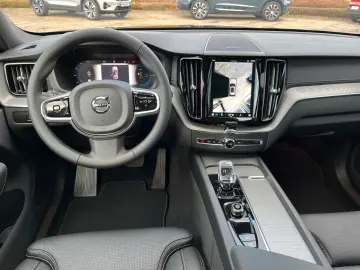VOLVO XC60 T8 AWD Geartr. ULTRA BLACK EDITION