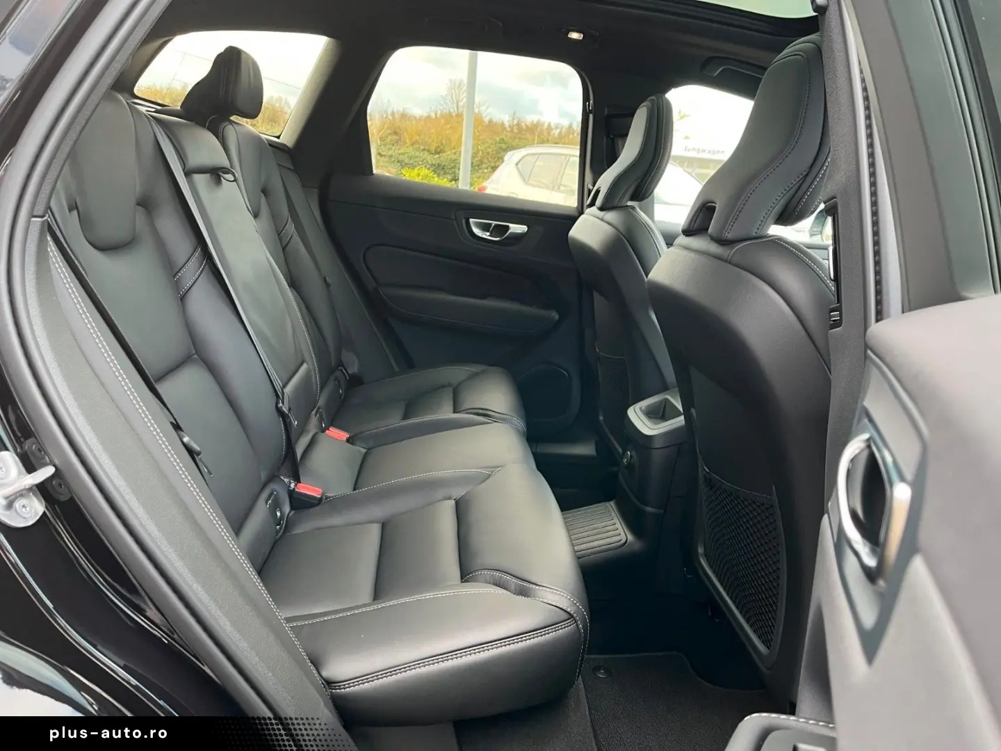 VOLVO XC60 T8 AWD Geartr. ULTRA BLACK EDITION