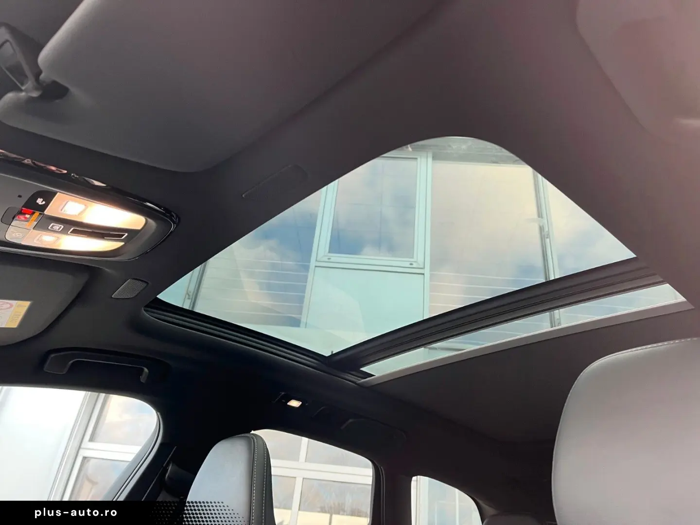 VOLVO XC60 T8 AWD Geartr. ULTRA BLACK EDITION