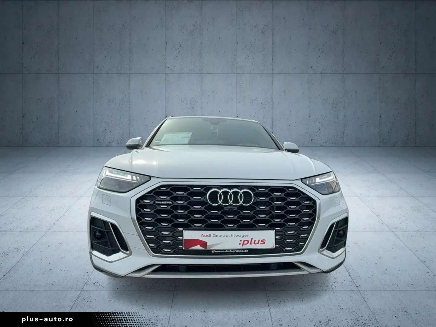 AUDI Q5 Sportback TFSI e S line business qu S tr HUD