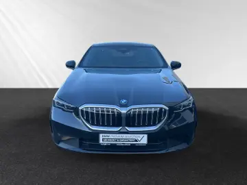 BMW 550e xDrive Panorama