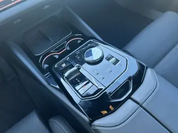 BMW 550e xDrive Panorama