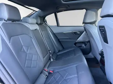 BMW 550e xDrive Panorama