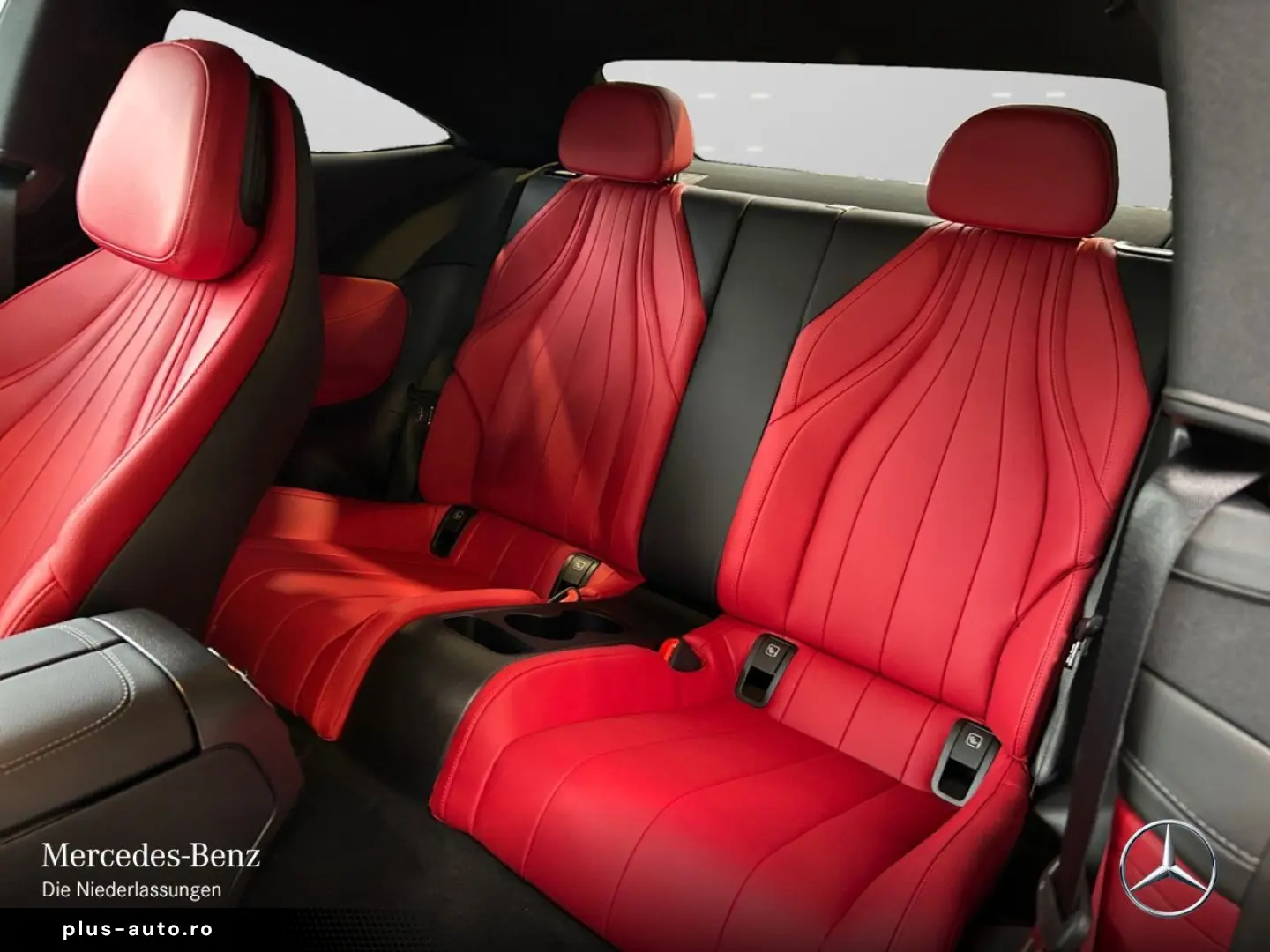 MERCEDES-BENZ CLE 300 e AMG Premium Fahrass  Pano 360 Night