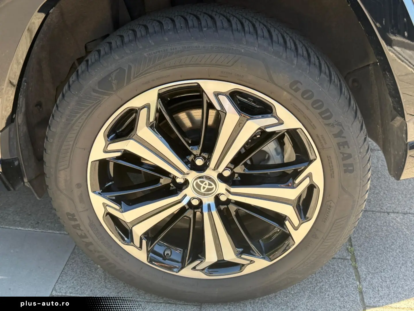 TOYOTA RAV 4 RAV4 Plug-in Hybrid 4x4  Leder 360  Kamera